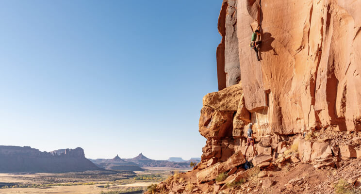 Up your crack climbing skills on this advanced rock climbing camp.