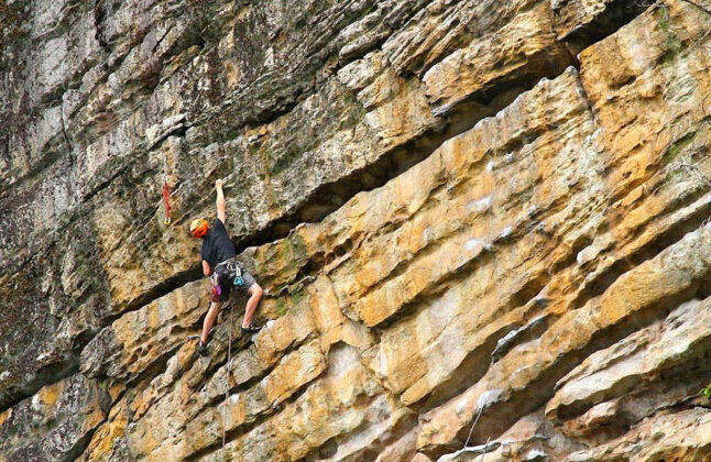 new river gorge climbing