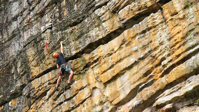 new river gorge climbing