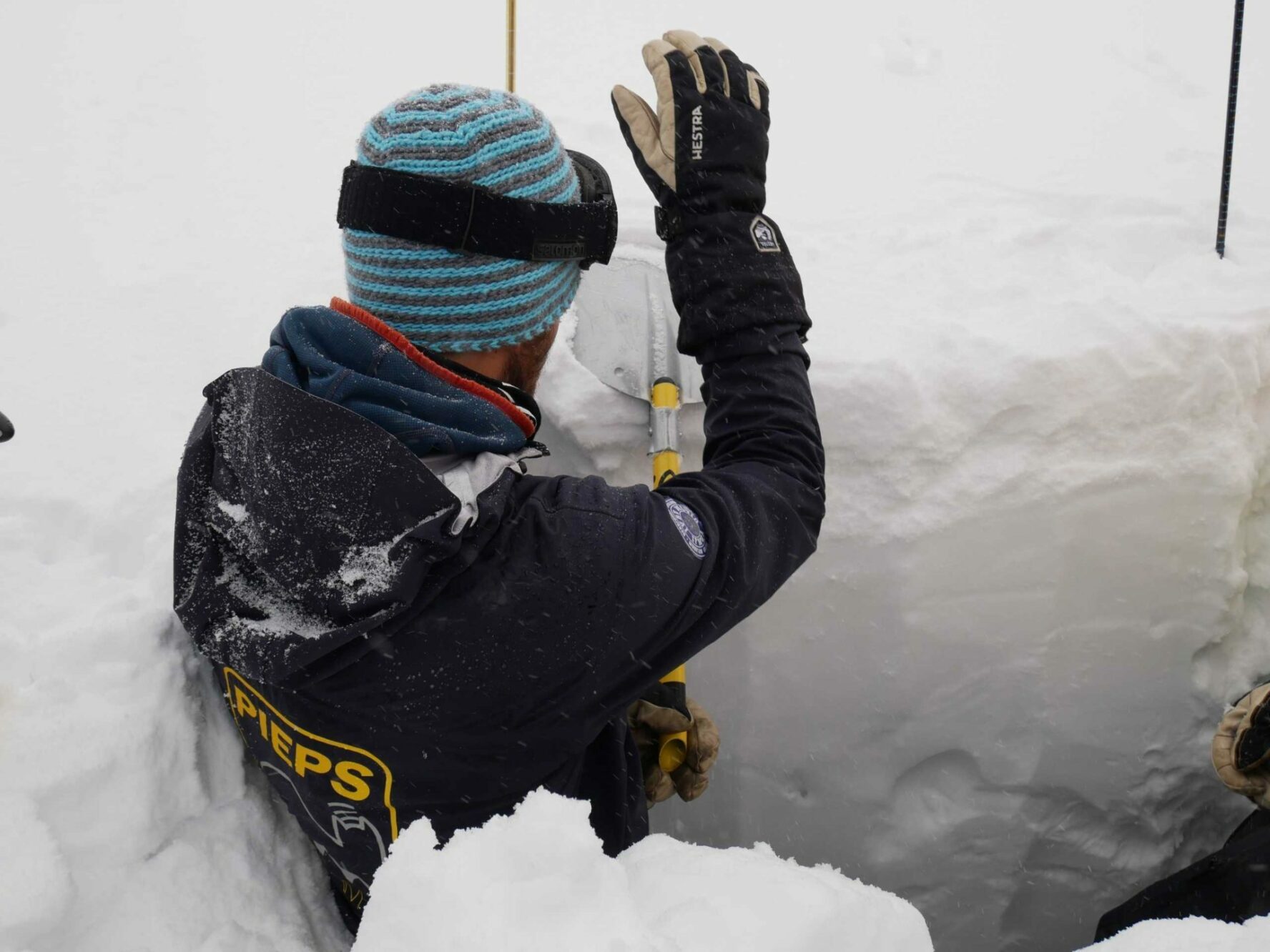 avalanche rescue albanian alps