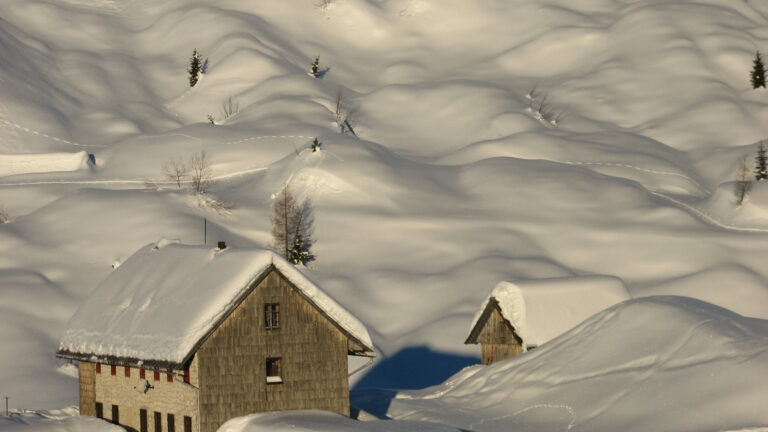 skiing hut to hut slovenia