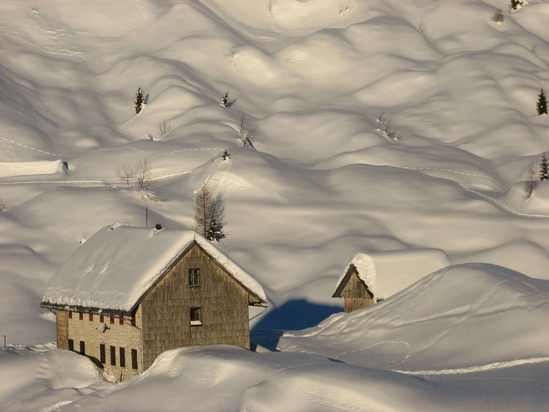 skiing hut to hut slovenia