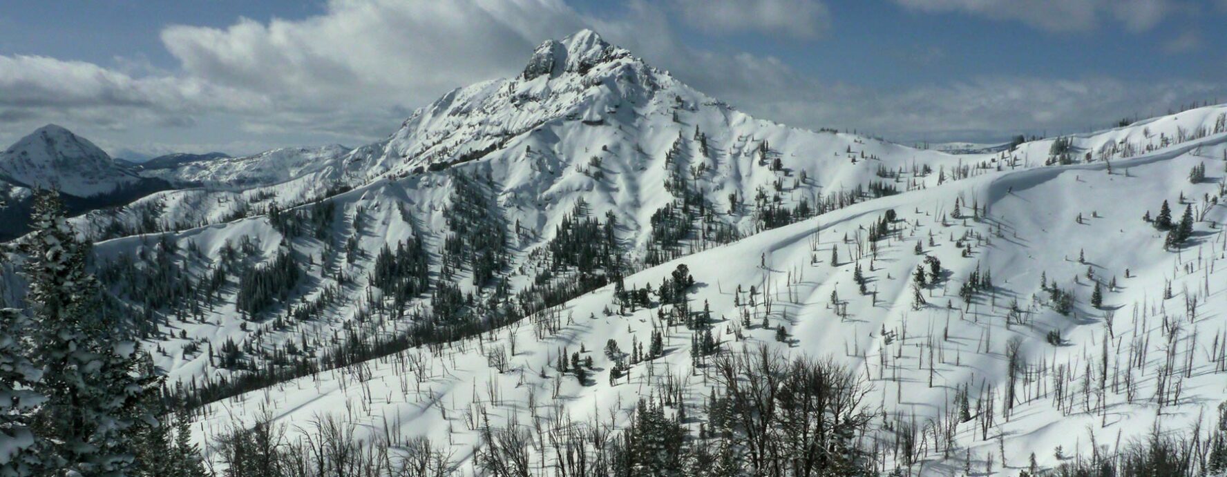 A picture of Yellowstone from a distance