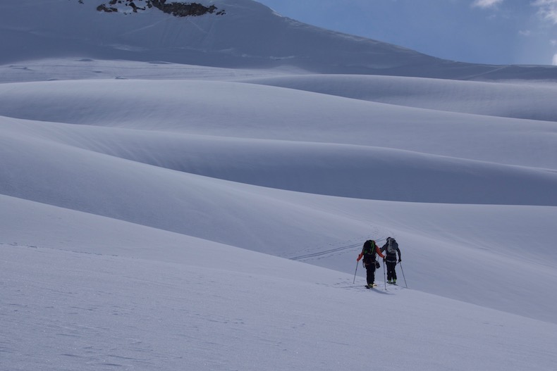 Avalanche lake tahoe