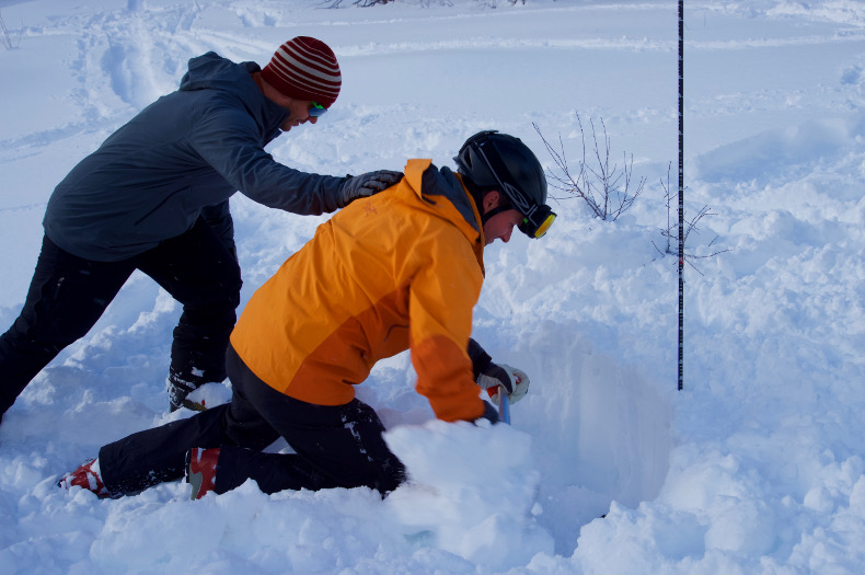 Avalanche lake tahoe