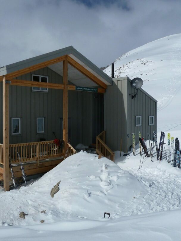 yoho skiing ski traverse