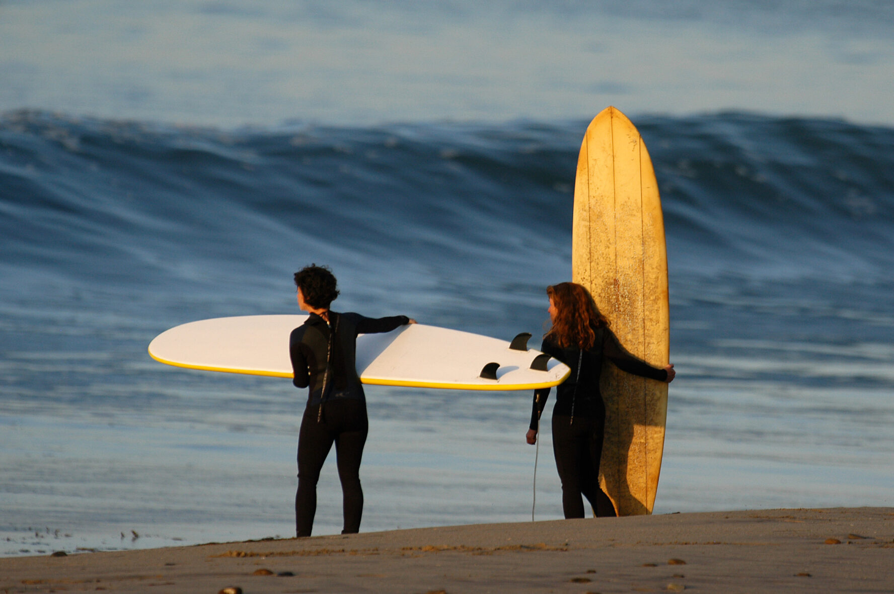 California Surfer Girls