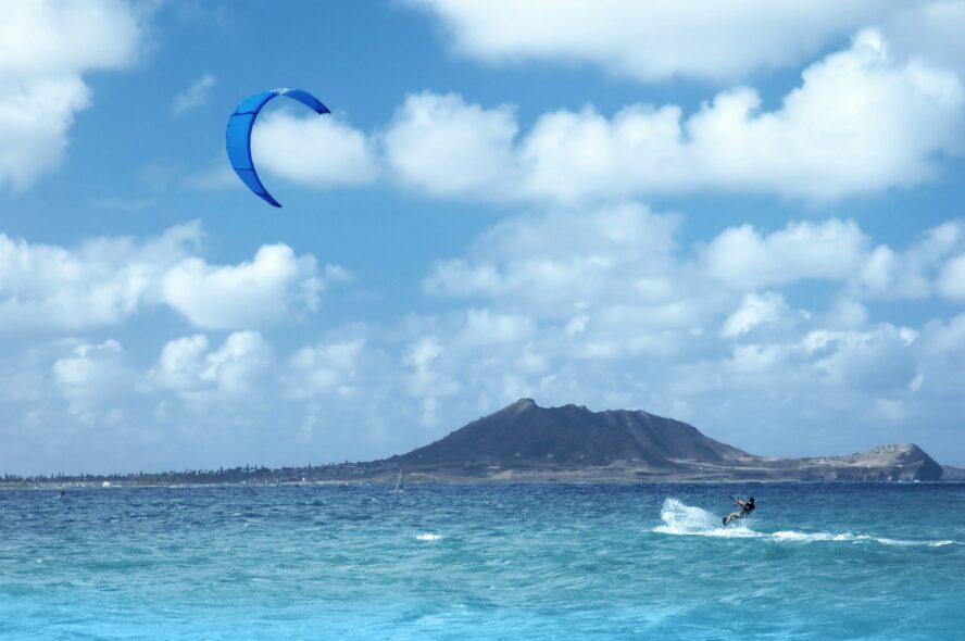 Oahu kiteboarding