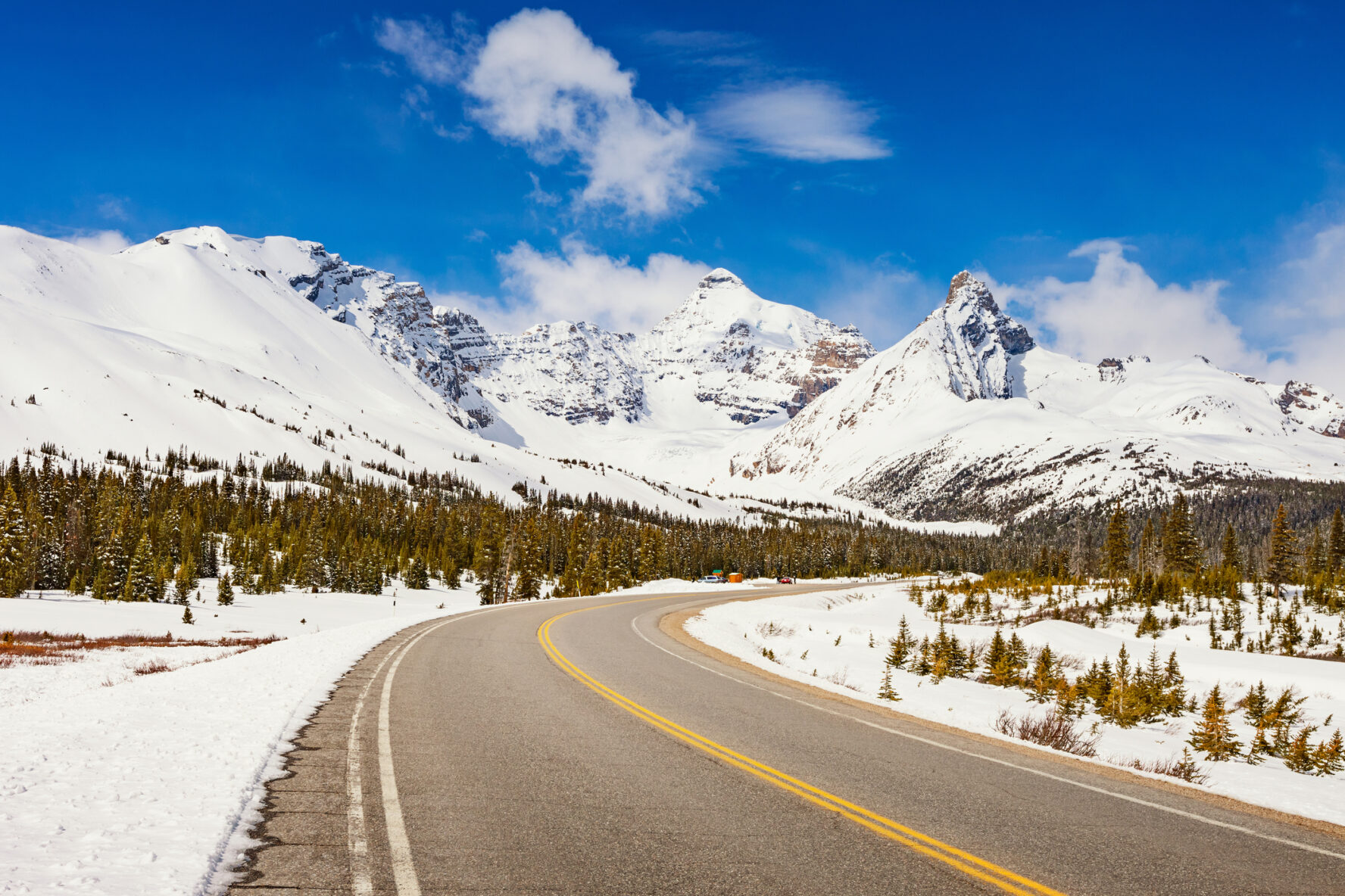 Icefields Parkway backcountry skiing
