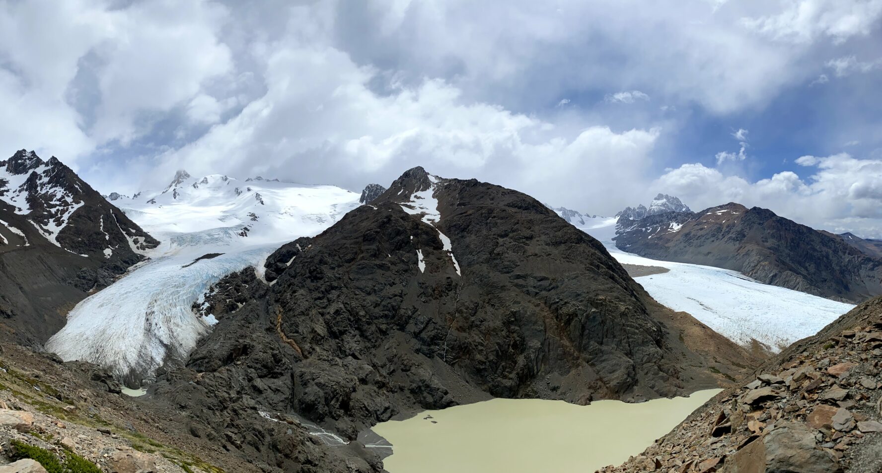 El Chalten Paso del Cuadrado hiking