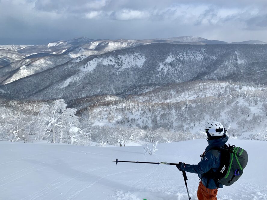 kiroro-backcountry-skiing