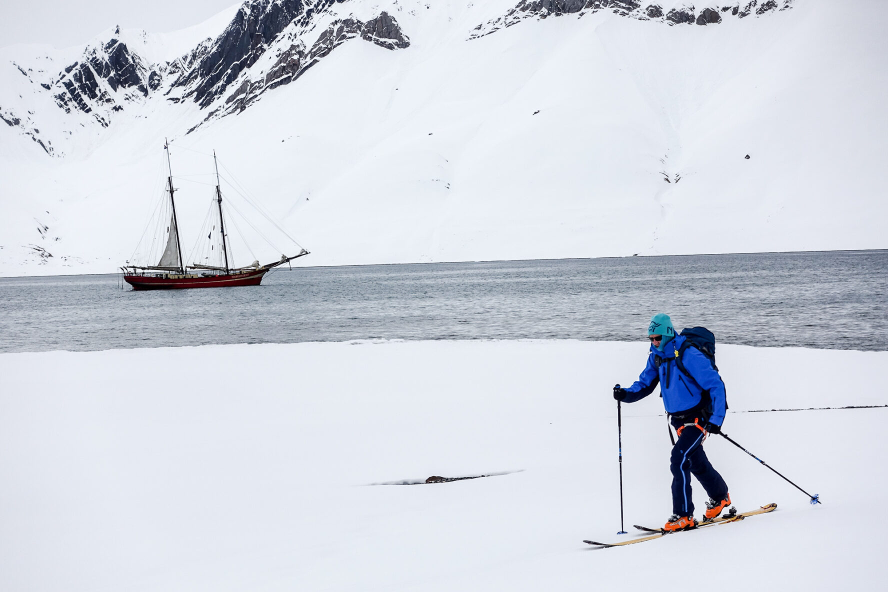 Svalbard backcountry skiing