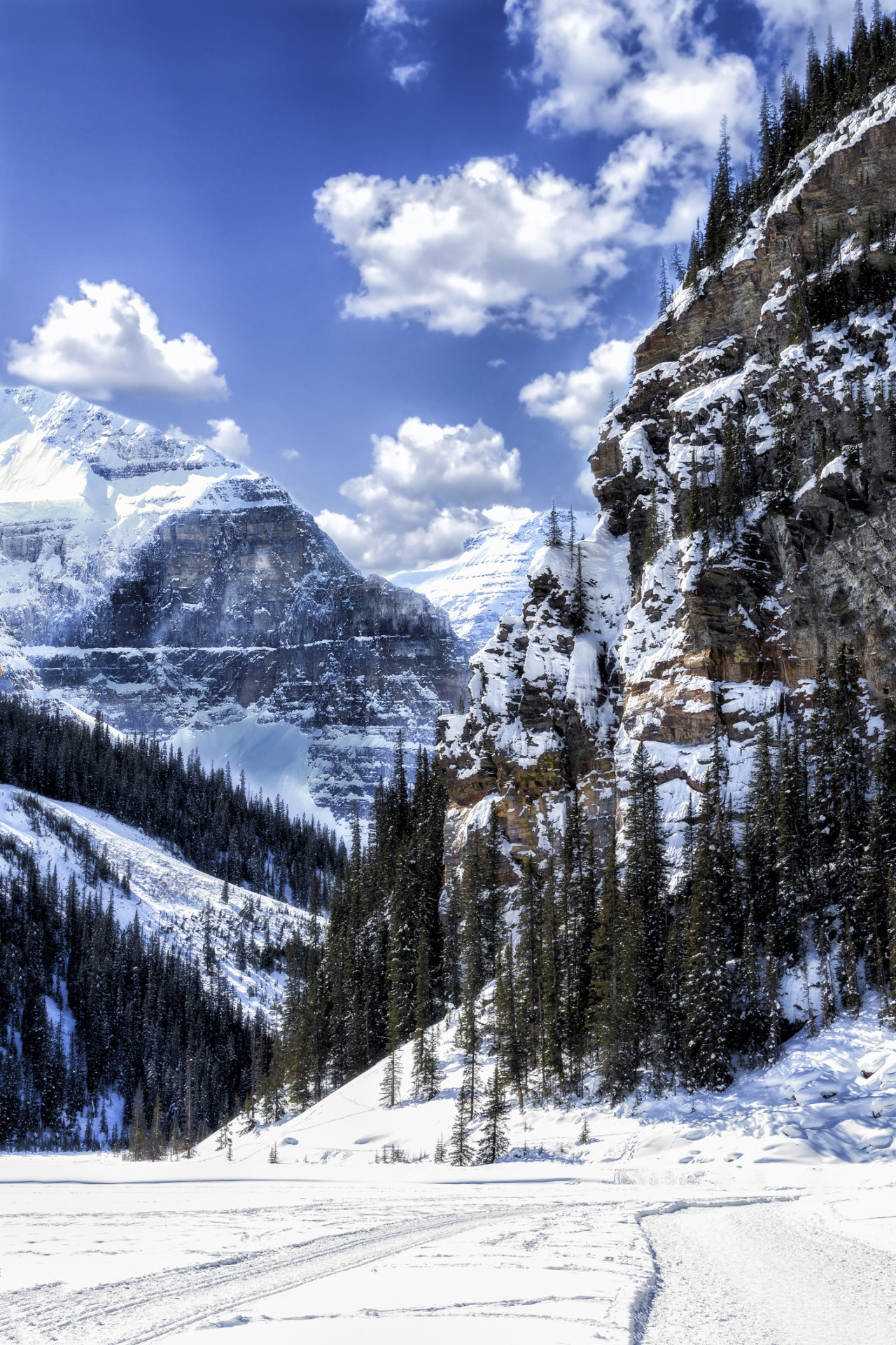 A valley and some mountains in the Lake Louise area