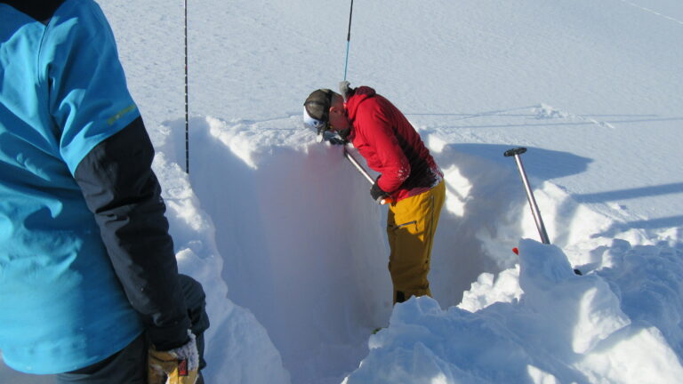 AIARE Level 2 Avalanche Course_Nelson