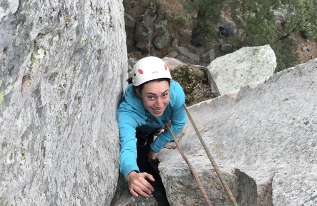Crack Climbing in La Cascada de La Concepcion