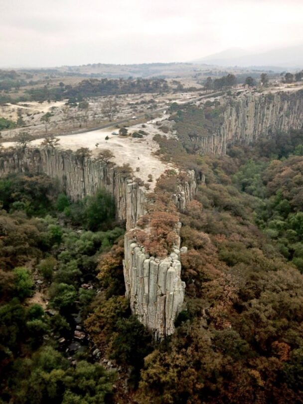 Crack Climbing in La Cascada de La Concepcion