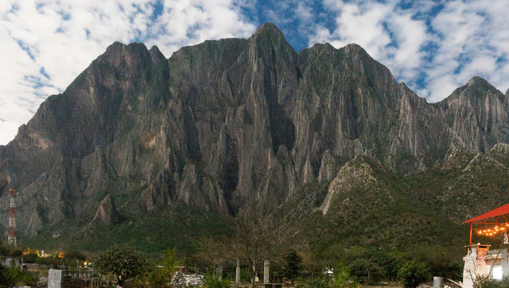 El Potrero Chico Rock Climbing