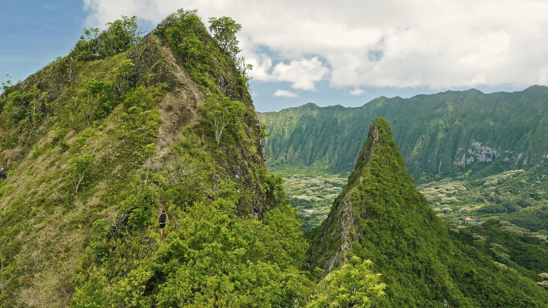 Hiking Oahu Three Peaks Tour
