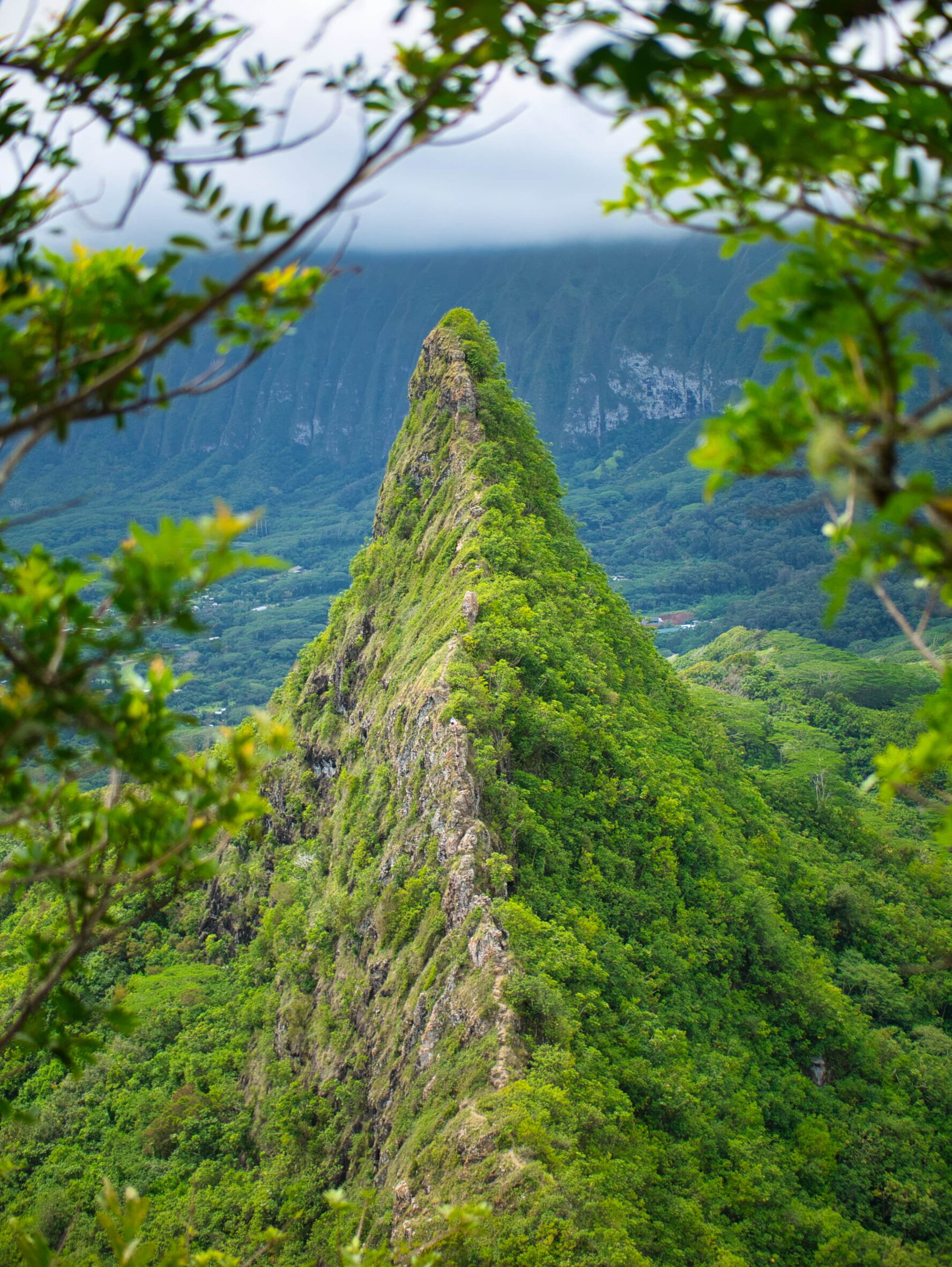 hiking oahu