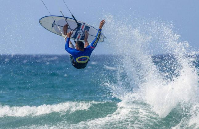 Kiteboarding in Cabarete