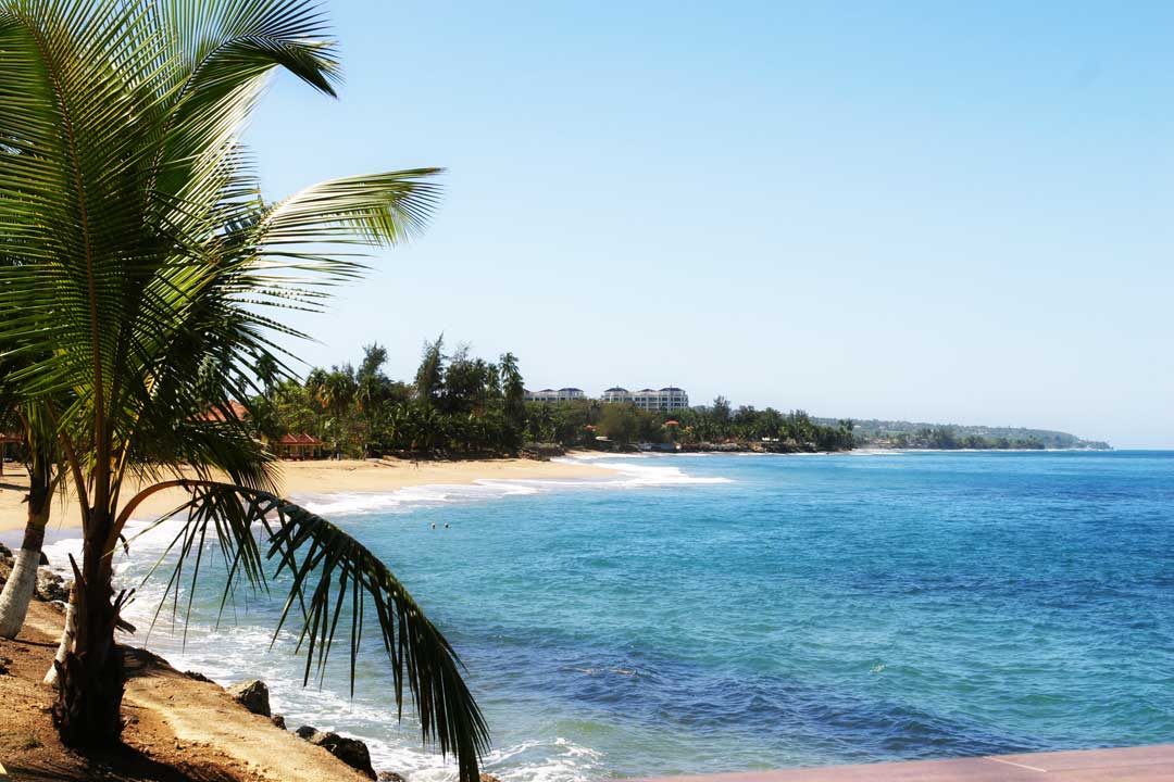 Vista of a beach and the sea in Puerto Rico