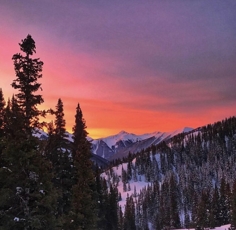 Amazing sunrise of red and pink hues from Thelma hut