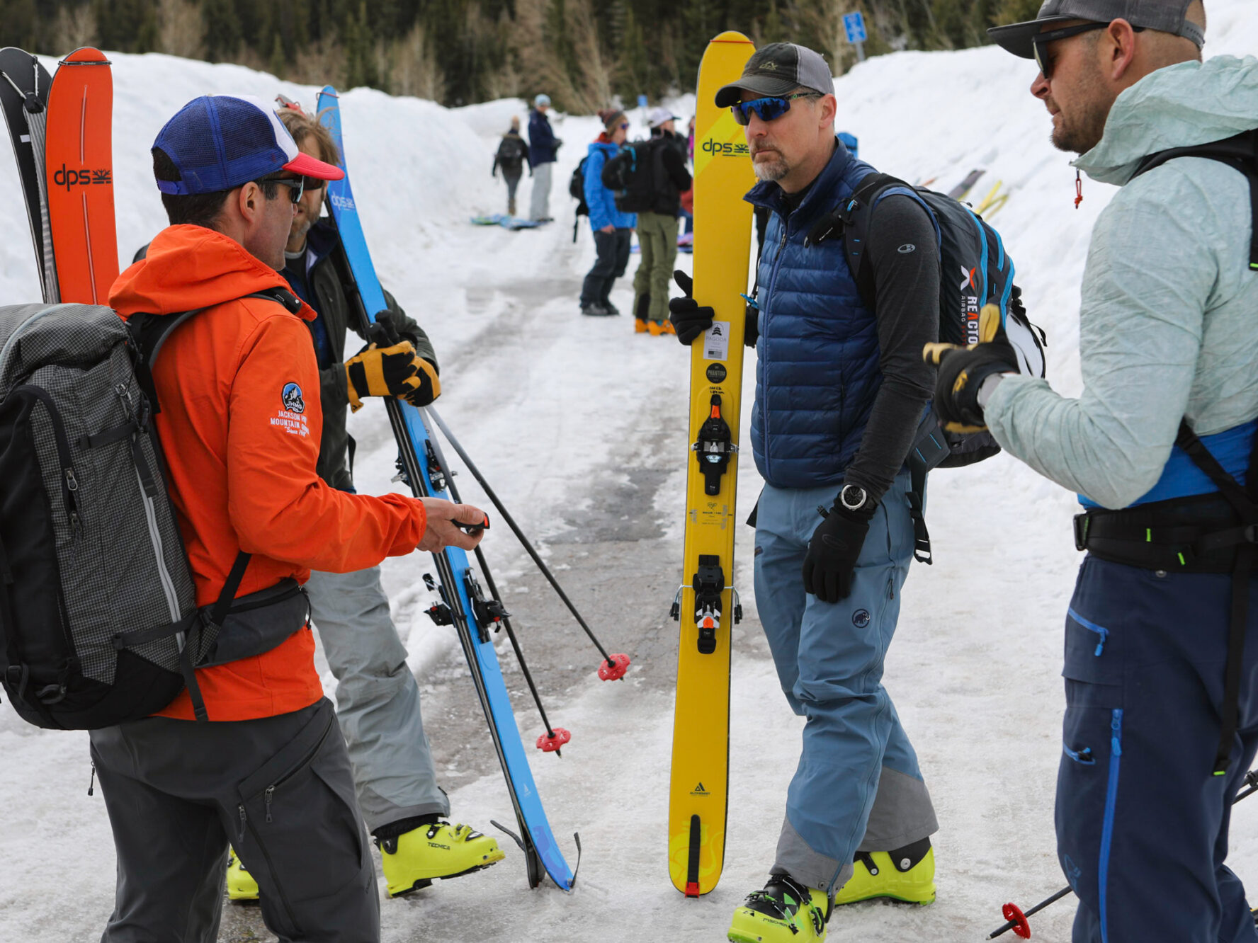 People getting ready for the course