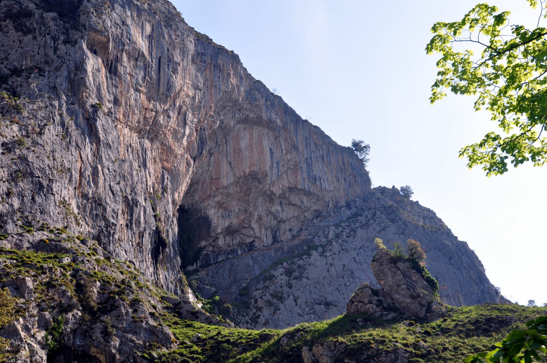 picos de europa rock climbing
