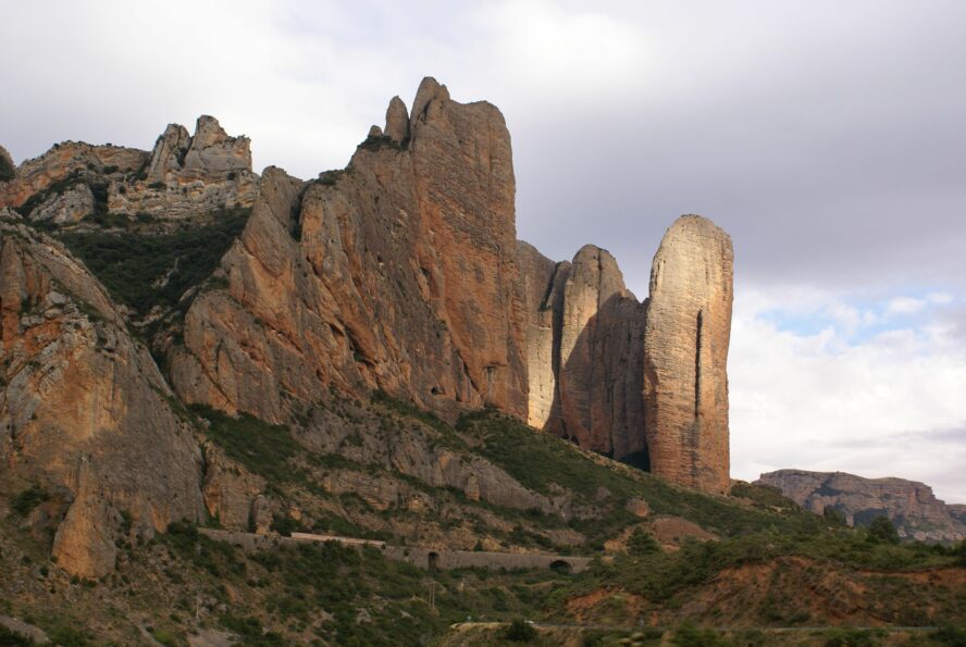 riglos rock climbing