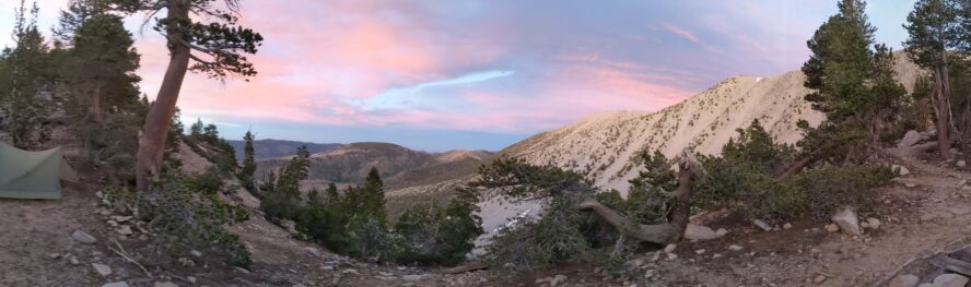 A panorama from the ridge leading to San Gorgonio mountain