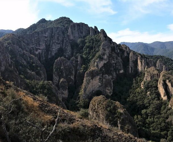 Women's rock climbing in Aculco de Espinoza, Mexico.