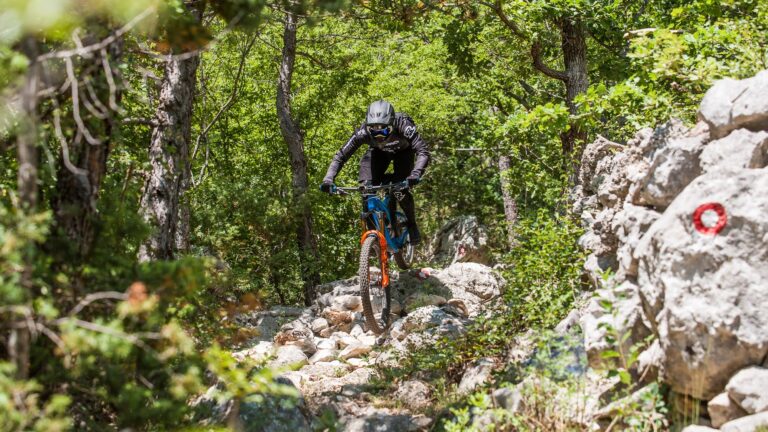 Mountain biking tours in Omis