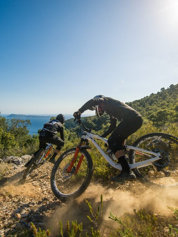 Peru Hill mountain biking tours