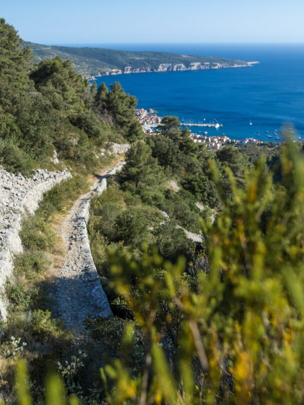 Peru Hill mountain biking tours