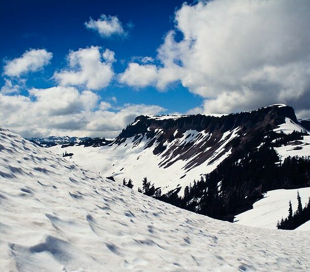 Mountaineering Skills Seminar on Mount Baker