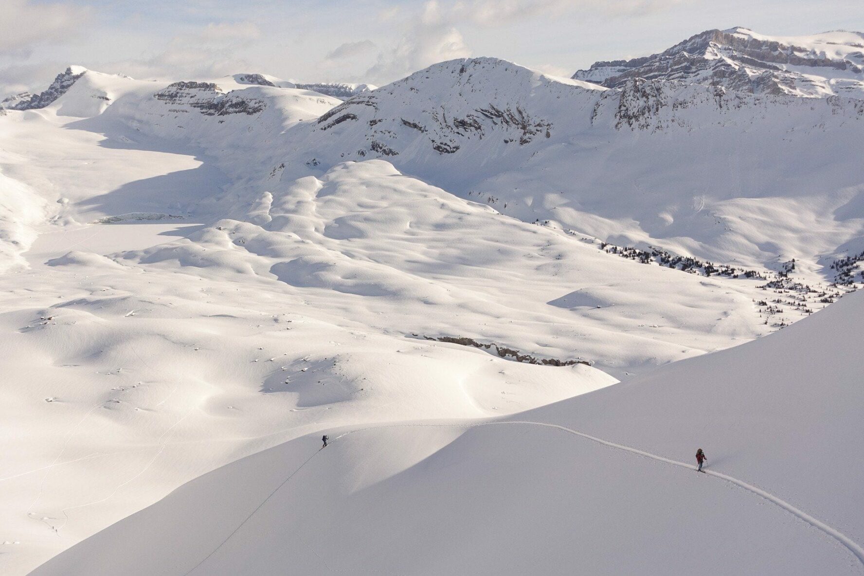 Some great scenery by the Bow-Yoho traverse
