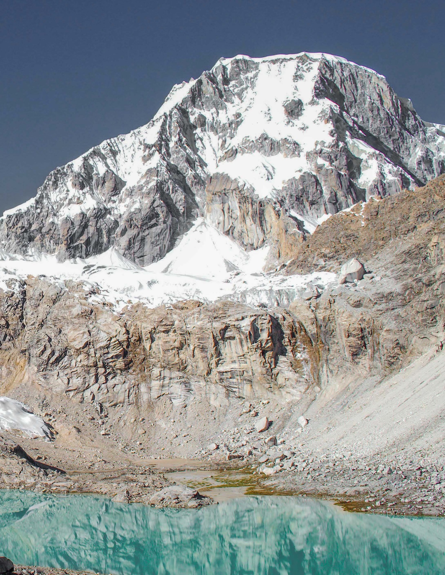 mountain and a lake in the Cordillera Blanca