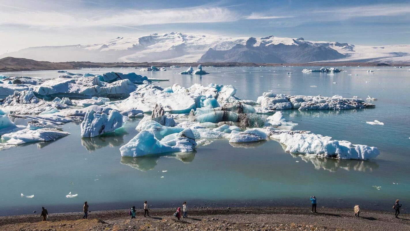 Discover the well known Golden Circle, including Þingvellir National Park, Gullfoss waterfall and Geysir