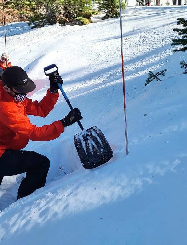 Women’s AIARE Avalanche Courses in Lake Tahoe