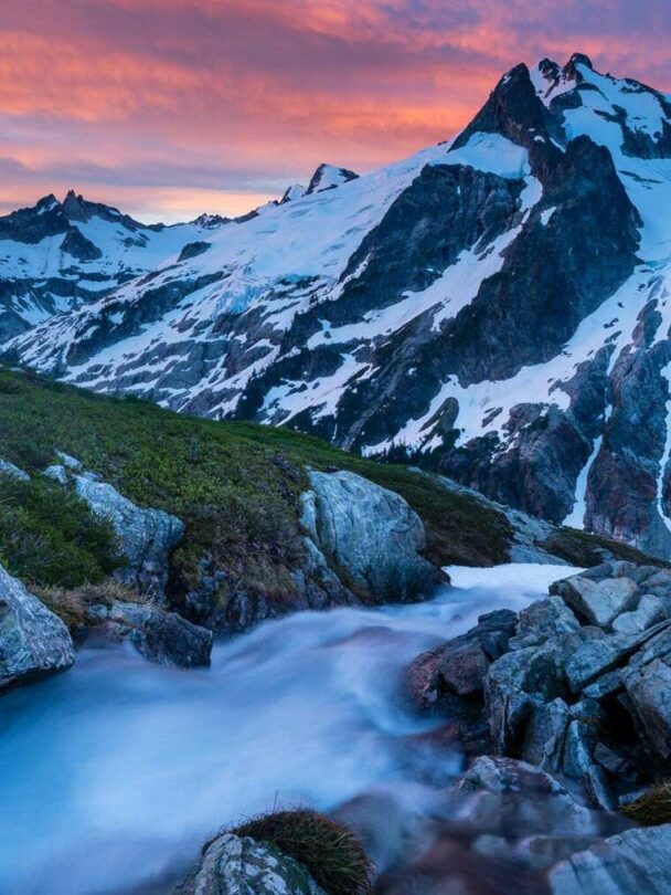 Light Backpacking in the North Cascades, Washington