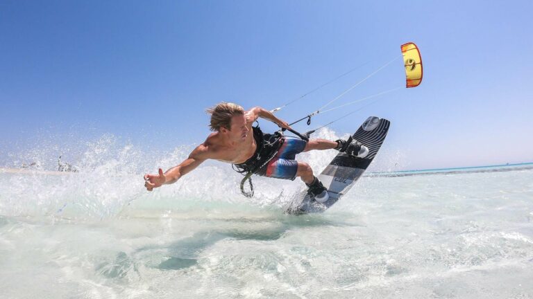 Kitesurfing safari on islands in the Red Sea, Egypt