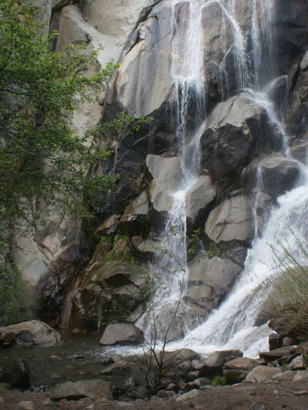 Hiking in Sequoia and Kings Canyon National Parks, California