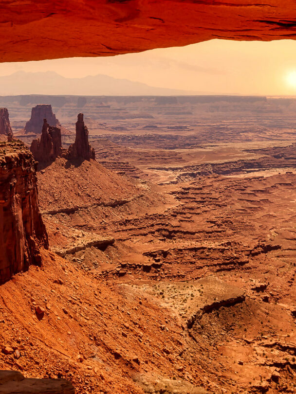 Hiking tour in Utah's Mighty Five National Parks