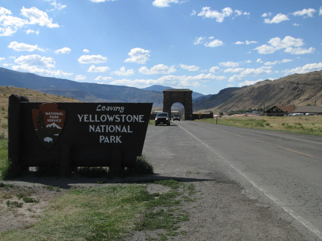 Yellowstone National Park sign