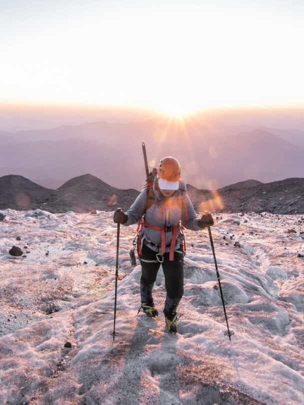 All-women’s glacier travel course on Mount Shasta, California