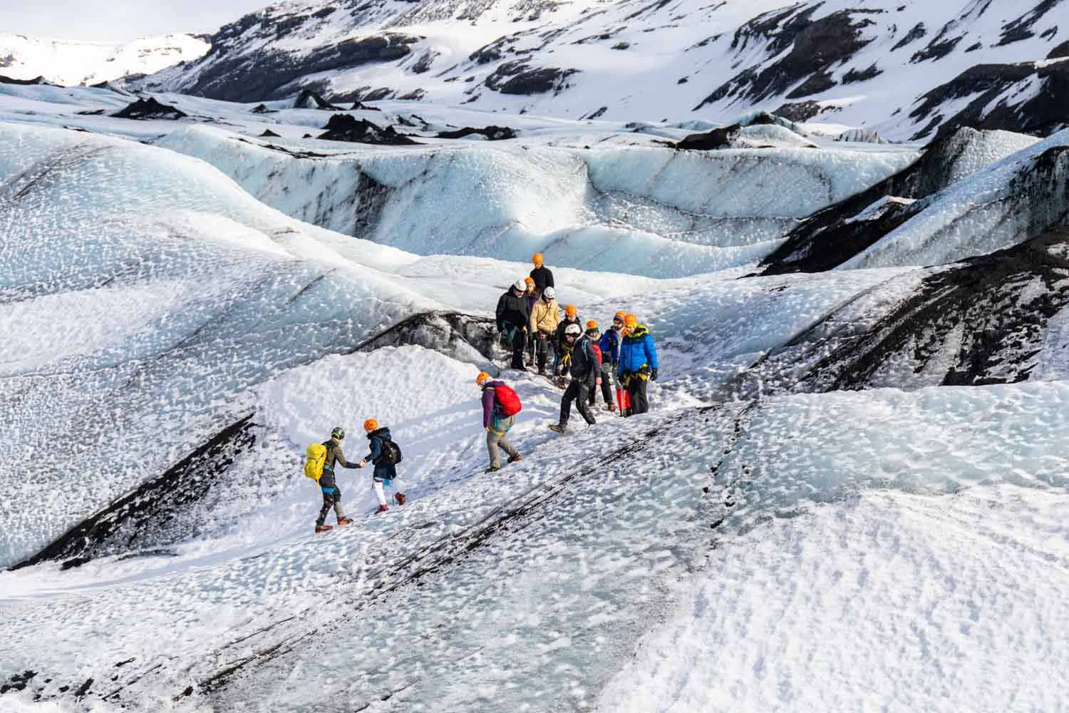 Hikers on the Bilbo glacier