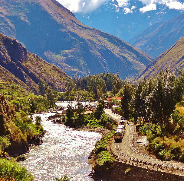 Guided Tour of Machu Picchu by Train, Peru