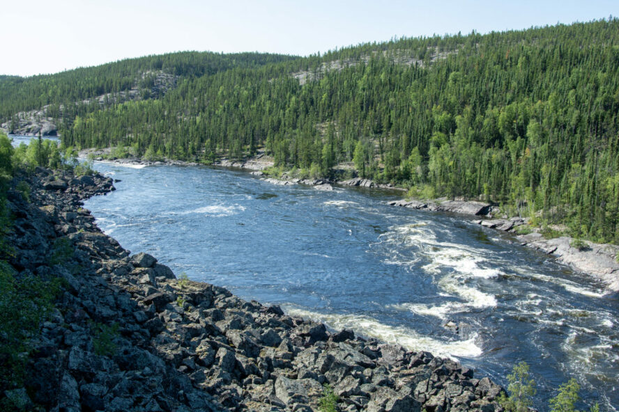Beautiful scenery at the Porcupine River