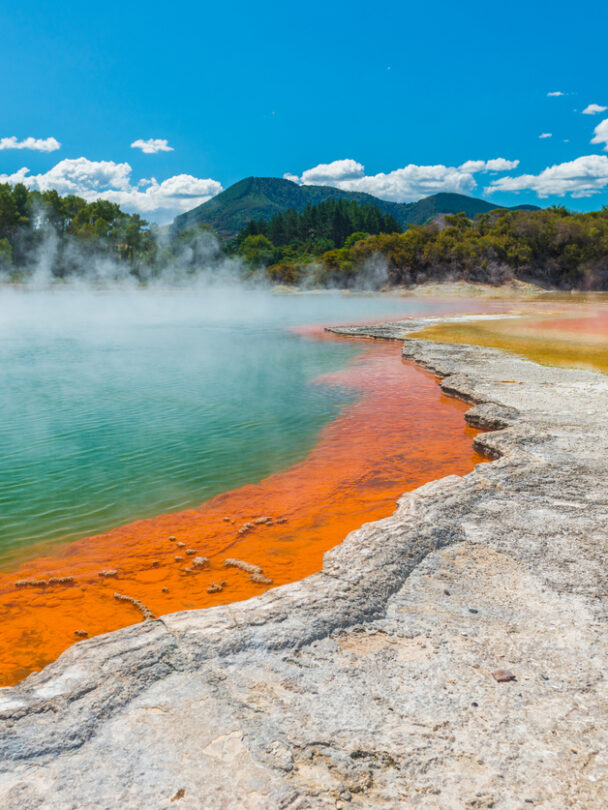 Guided New Zealand Ultimate hiking tour.