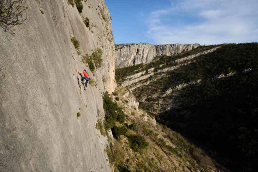 The endless walls of the Čikola canyon.